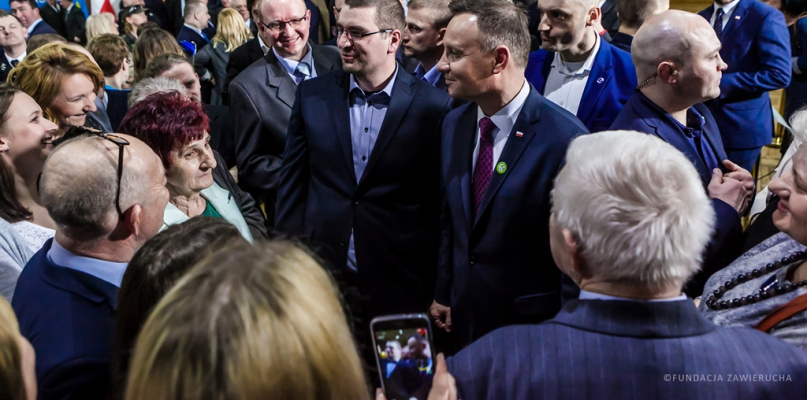 Prezydent RP Andrzej Duda spotkał się z wolontariuszami - fot. Fundacja Zawierucha