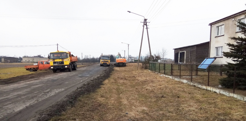 Trwa modernizacja drogi Wyrza-Chrząstowo - fot. REDON z Nakła nad Notecią