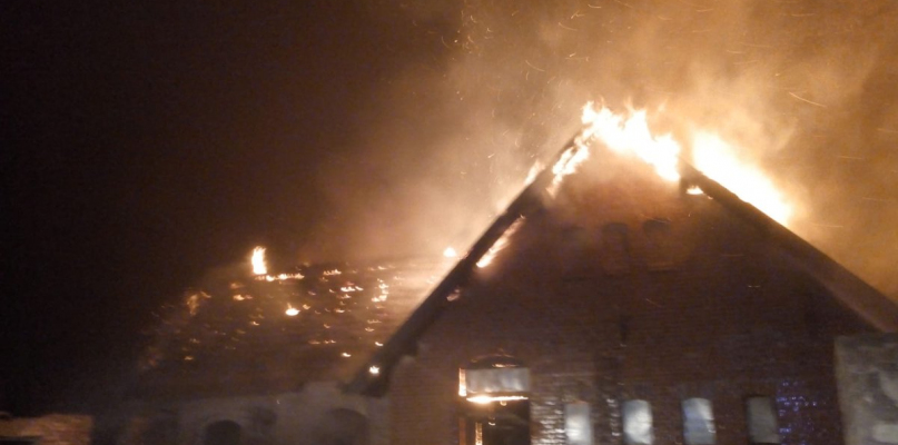 Pożar budynku przy dworcu kolejowym w Człuchowie - fot. KP PSP Człuchów