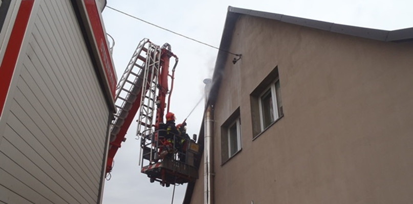 Pożar budynku mieszkalno-handlowego - fot. KP PSP Złotów