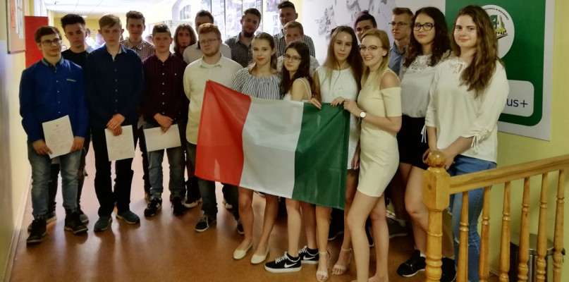 Uczniowie Ekonomika pakują już walizki na staż zawodowy do Włoch - fot. CKZiU