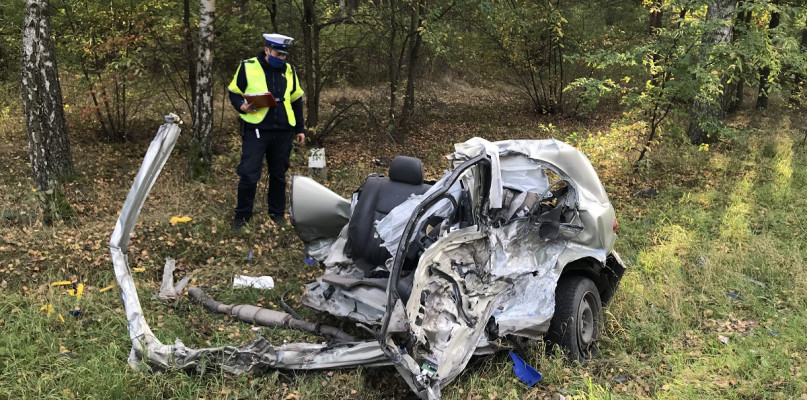 Tragiczny w skutkach wypadek na trasie Szubin-Łabiszyn - fot. KPP Nakło nad Notecią