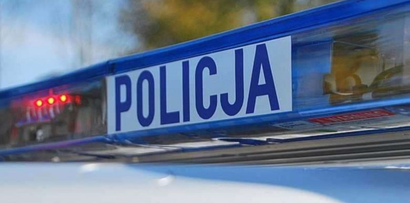Sępólno: Pasażer Forda schował w skarpetce zwitek białego proszku. Fot. policja.pl