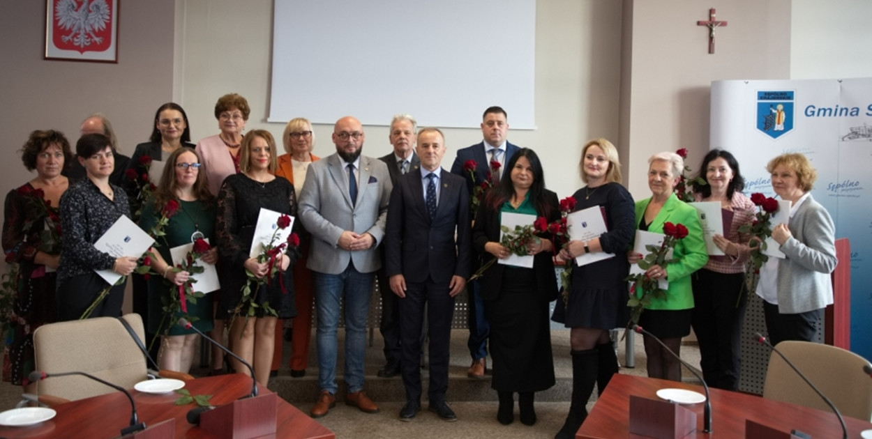 Sępólno: Dzień Edukacji Narodowej 2024  - fot. Michał Otlewski