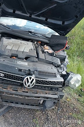 Zderzenie Volkswagena Golfa z Volvo na DK-25-3726