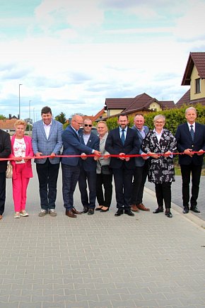 Nowe inwestycje drogowe w Gminie Łobżenica oficjalnie otwarte!-3733