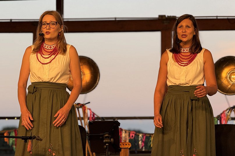 Na folkową nutę w amfiteatrze nad Mochlem