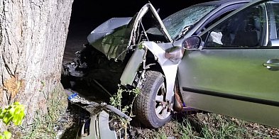 Wysoka: 18-latek bez uprawnień spowodował wypadek - był-27596