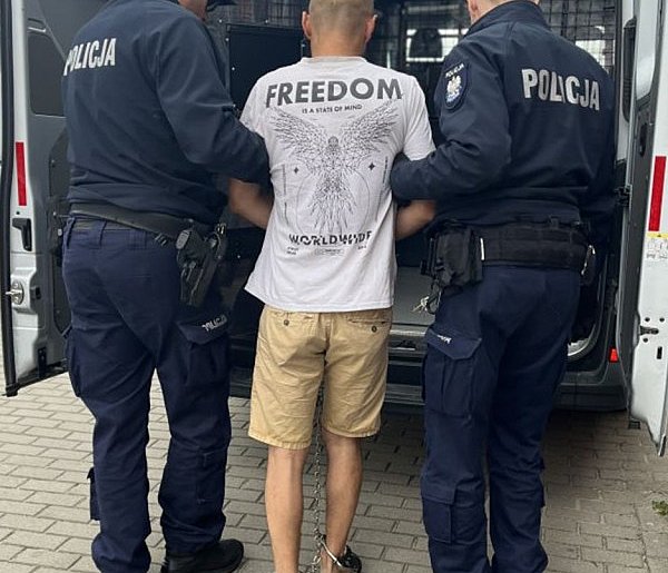 W trakcie kłótni 44-latek ugodził nożem swojego 32-letniego brata-28297