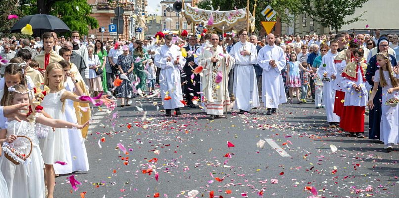 W Kościele katolickim w czwartek przypada uroczystość Bożego Ciała - 28306