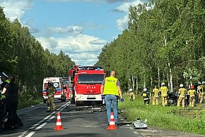 Czołowe zderzenie pojazdów w powiecie złotowskim-28566
