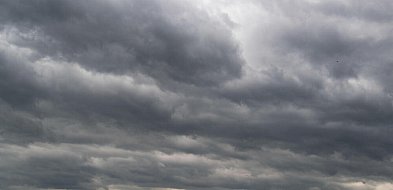 IMGW: niż znad Bałkanów przyniesie we wtorek intensywne opady deszczu; jest alert -28605