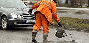 Apel gmin wiejskich do premiera: potrzeba trzy razy wię