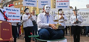Demonstracja oświatowej „S" i KROPS pod hasłem „St