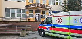 Niektóre szpitale przesuwają planowane operacje