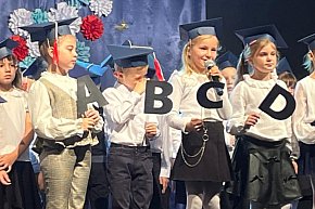 Pasowanie na ucznia w Szkole Podstawowej w Okonku-4021