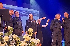 Sępólno Krajeńskie: Policyjny koncert „Partnerstwo z Mundurem – Dźwięki Wdzięczności”-4165