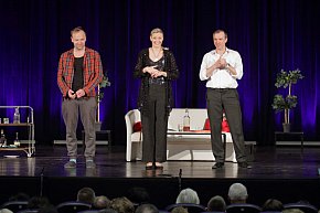 Za nami pełen śmiechu wieczór z komedią \"Żona do adopcji\"!-4173