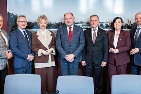 Marszałek Piotr Całbecki z wizytą gospodarską w Sępólnie Krajeńskim-4292