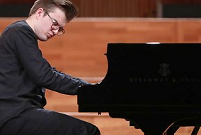 Konkurs Chopinowski: Piotr Alexewicz w gronie 11 pianistów zakwalifikowanych finał-30931