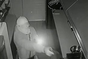 Złotowscy policjanci zatrzymali włamywacza, który wraz ze swoimi kompanami, miał n-31211