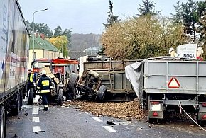 Ujście: Zderzenie ciągnika rolniczego z kilkoma pojazdami-31688