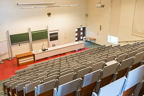 Uczelnie przeżywają oblężenie. Ten kierunek przyciąga tłumy-31973