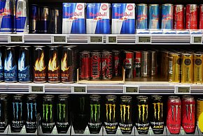 Popularne napoje pójdą ostro w górę. Rząd szykuje podwyżkę VAT-32178