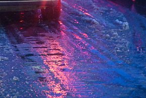 Kujawsko-pomorskie: gołoledź na drogach, zablokowana A1 koło Włocławka w kierunku-32722