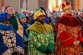 Bydgoszcz: Wielotysięczny tłum przeszedł w 13. Bydgoskim Orszaku Trzech Króli-32992