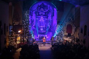 Narodził się pośród jasnych gwiazd... – niedzielny wieczór pełen kolęd i refleksji