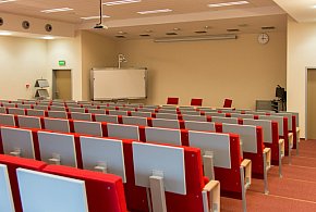 Milionowe kary dla uczelni. Studenci dostaną zwroty pieniędzy