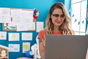 Koniec płatnych e-dzienników? Państwo szykuje własne rozwiązanie