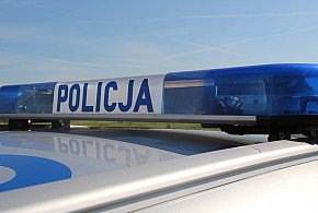 Nocny „drift” na skrzyżowaniu w Człuchowie. 23-latek z gminy Debrzno stracił prawo