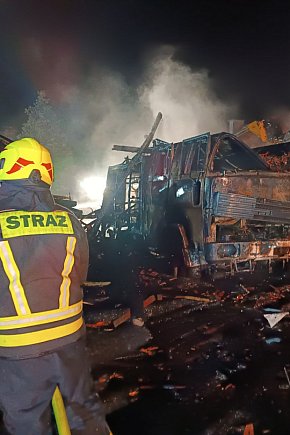 Powiat złotowski - Pożar stodoły w miejscowości Lubniczka w gminie Okonek-3958