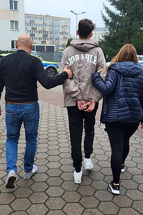 Sadki: Trzej sprawcy włamania do kościoła zatrzymani-4066