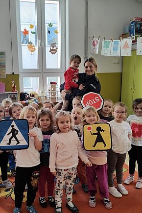 Policjantka z Koronowa z wizytą u przedszkolaków-4153