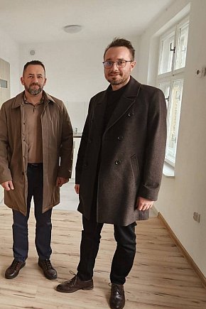 Gmina Łobżenica wzbogaciła się o dwa nowe, gotowe do zamieszkania, lokale-4215