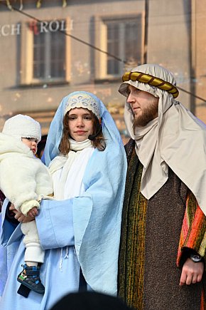 Bydgoszcz: Wielotysięczny tłum przeszedł w 13. Bydgoskim Orszaku Trzech Króli-4270