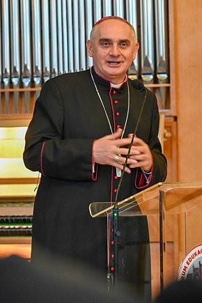 Bydgoszcz: Spotkanie biskupa Włodarczyka z samorządowcami-4297