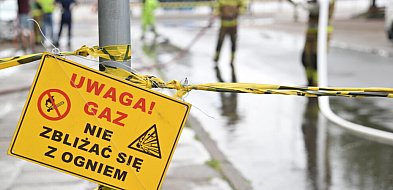 Wyciek gazu w Toruniu; konieczny wykop, żeby ustalić skalę awarii-31310