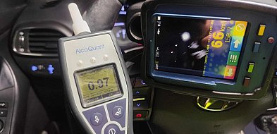 Kujawsko-pomorskie: Po pijanemu wsiadł za kierownicę i ruszył w podróż wraz z 7-le-31421