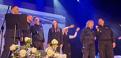 Sępólno Krajeńskie: Policyjny koncert „Partnerstwo z Mundurem – Dźwięki Wdzięcznoś-32100