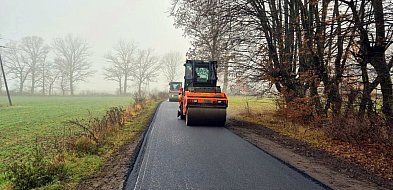 Trwa modernizacja drogi powiatowej w miejscowości Chlebno, w gminie Łobżenica-32103
