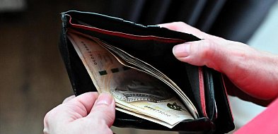 Raport: na Boże Narodzenie przeciętny Polak wyda niemal 1,8 tys. zł - więcej niż r-32203