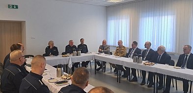 Odprawa roczna w sępoleńskiej komendzie-33181