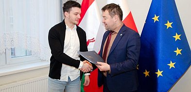 Gmina Wyrzysk: Podpisano umowę na adaptację części szkoły w Osieku nad Notecią na