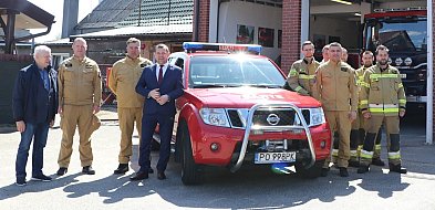 Nowy wóz strażacki w OSP Osiek nad Notecią. Flotę zasilił Nissan Navara
