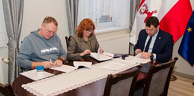 Szkoła Podstawowa w Osieku nad Notecią oraz Publiczne Przedszkole w Wyrzysku - pod