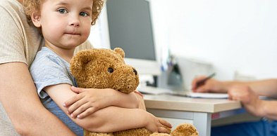 Wsparcie finansowe w chorobie dziecka - czego nie obejmuje system ochrony zdrowia